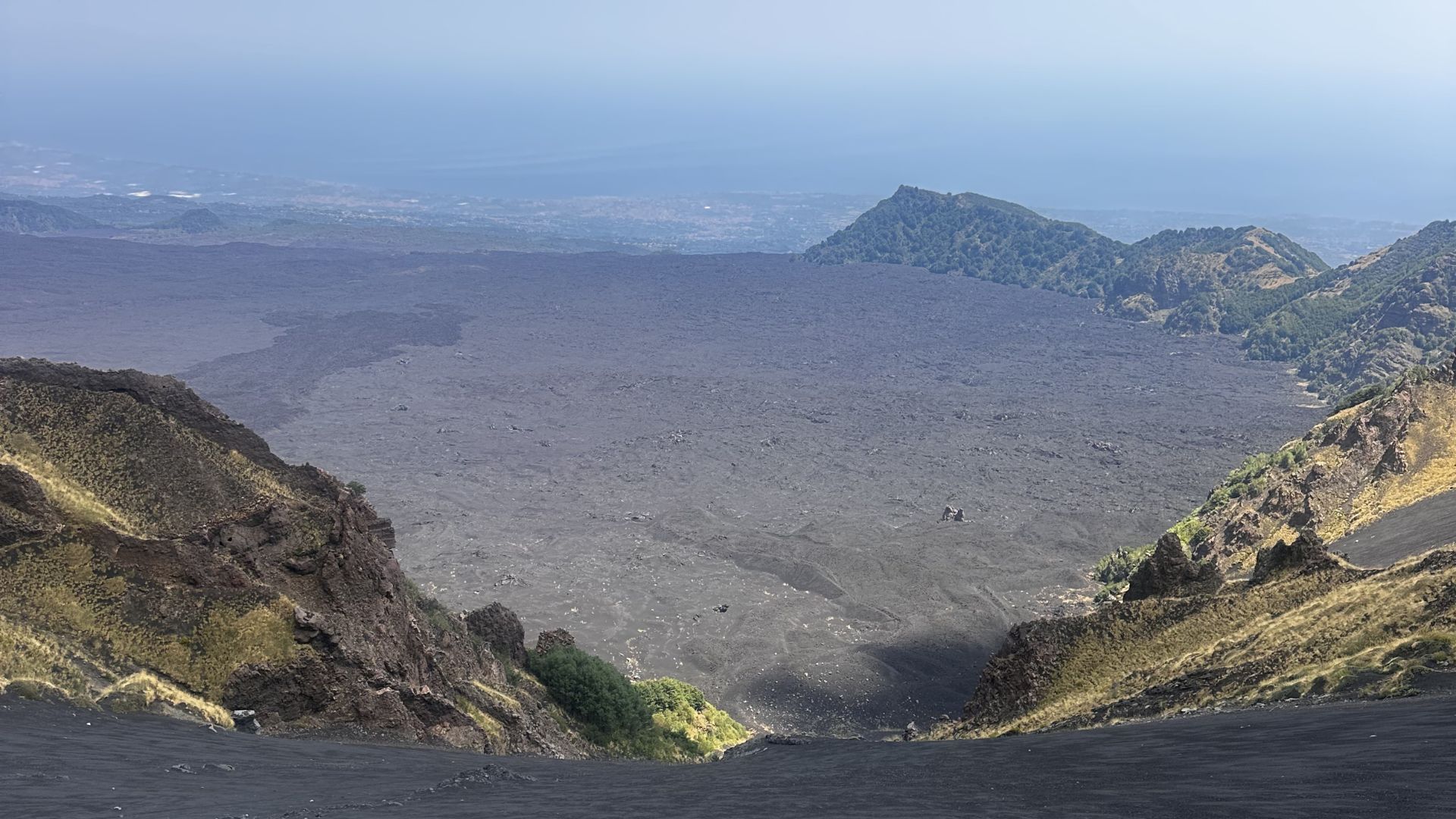 Trekking alla Valle del Bove - Foto 6