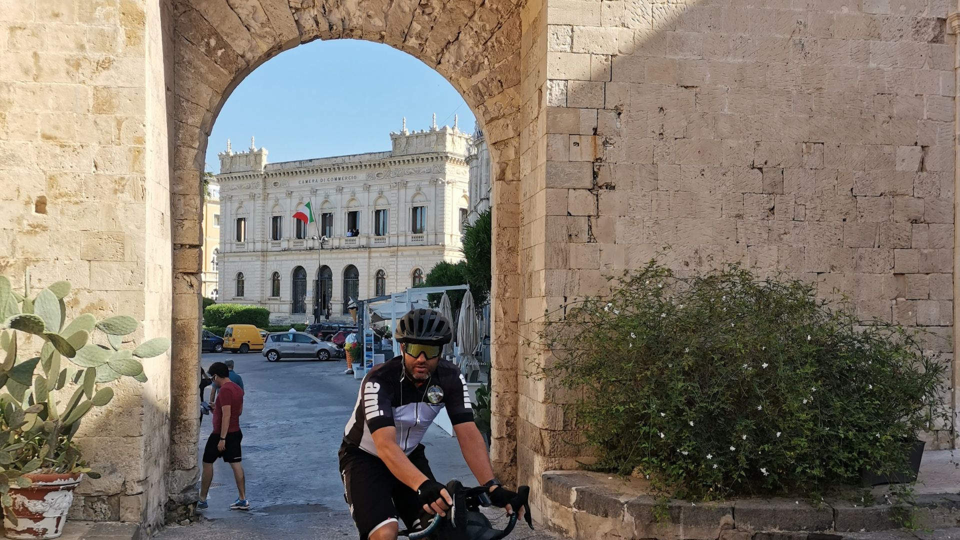 Pedalando tra Storia e Arte nel Cuore della Città – con Guida Privata - Foto 4