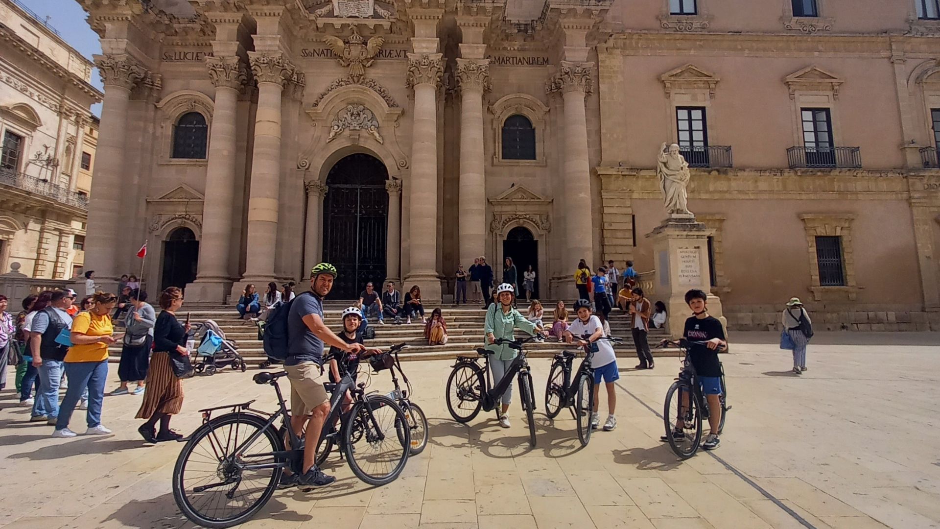 Pedalando tra Storia e Arte nel Cuore della Città – con Guida Privata - Foto 7