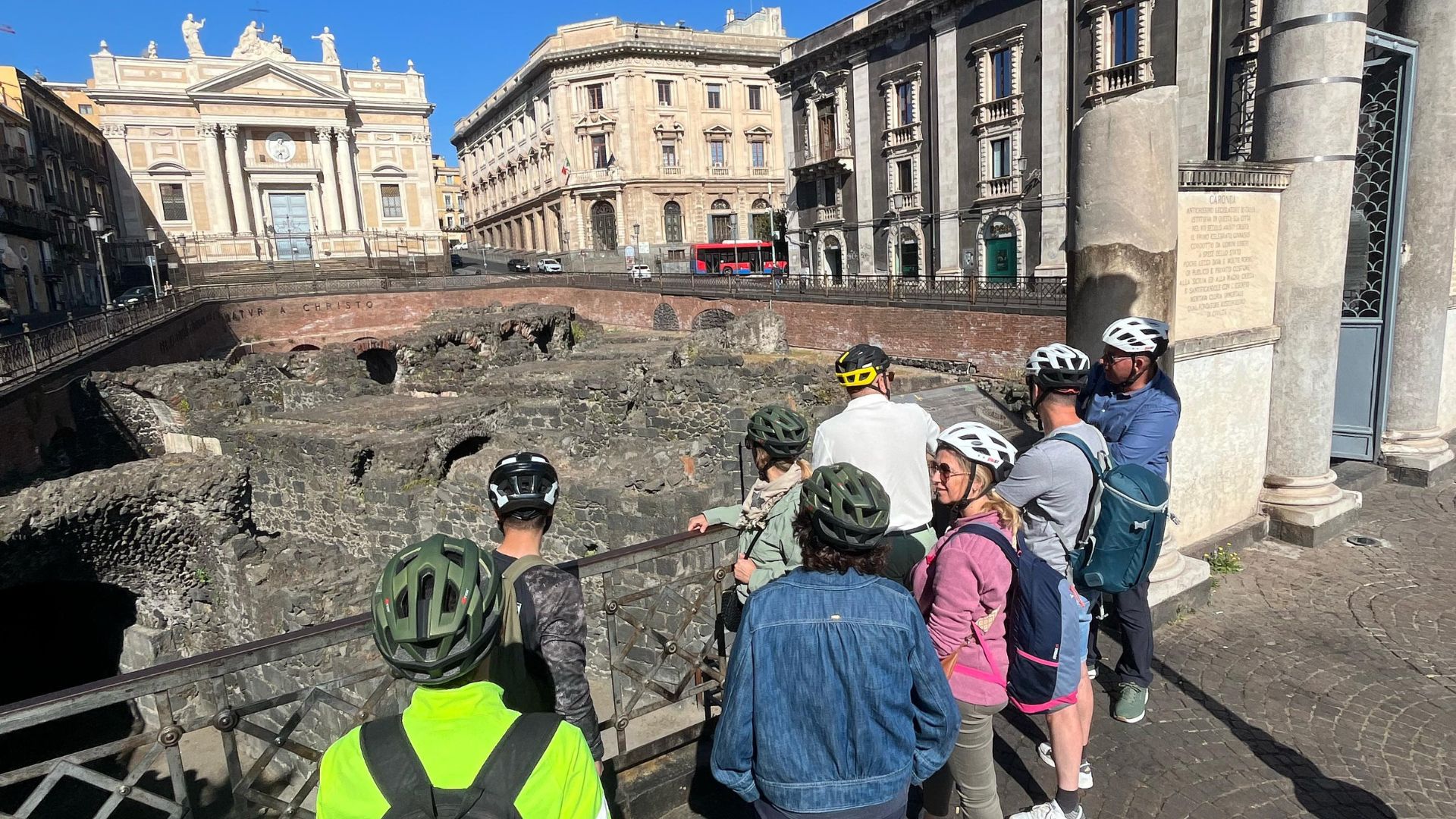 Pedalando tra Storia e Arte nel Cuore della Città – con Guida Privata - Foto 8