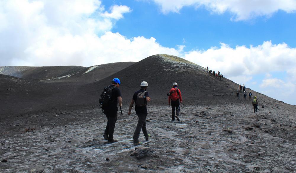 Etna trekking alle zone sommitali - Foto 6
