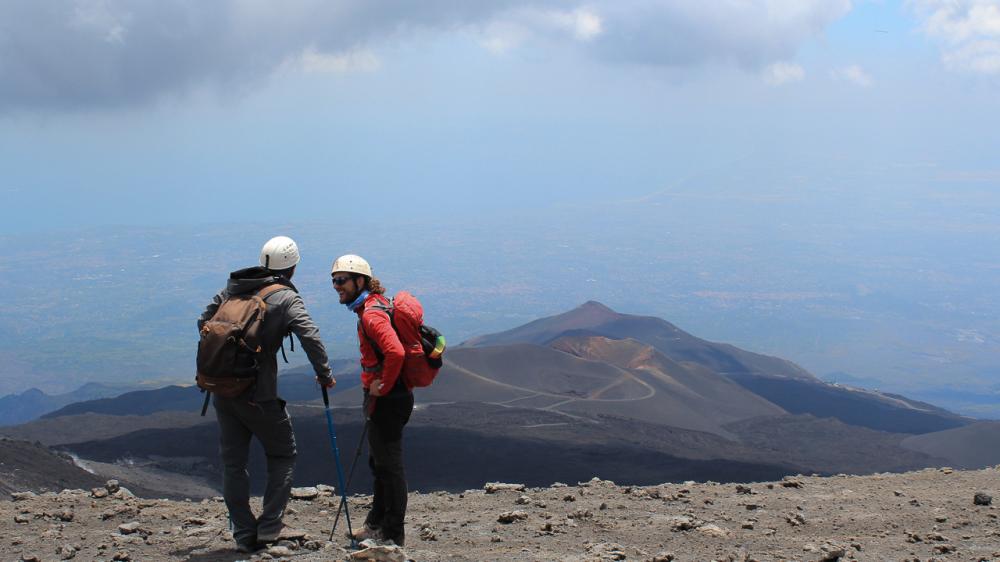 Etna trekking alle zone sommitali - Foto 1
