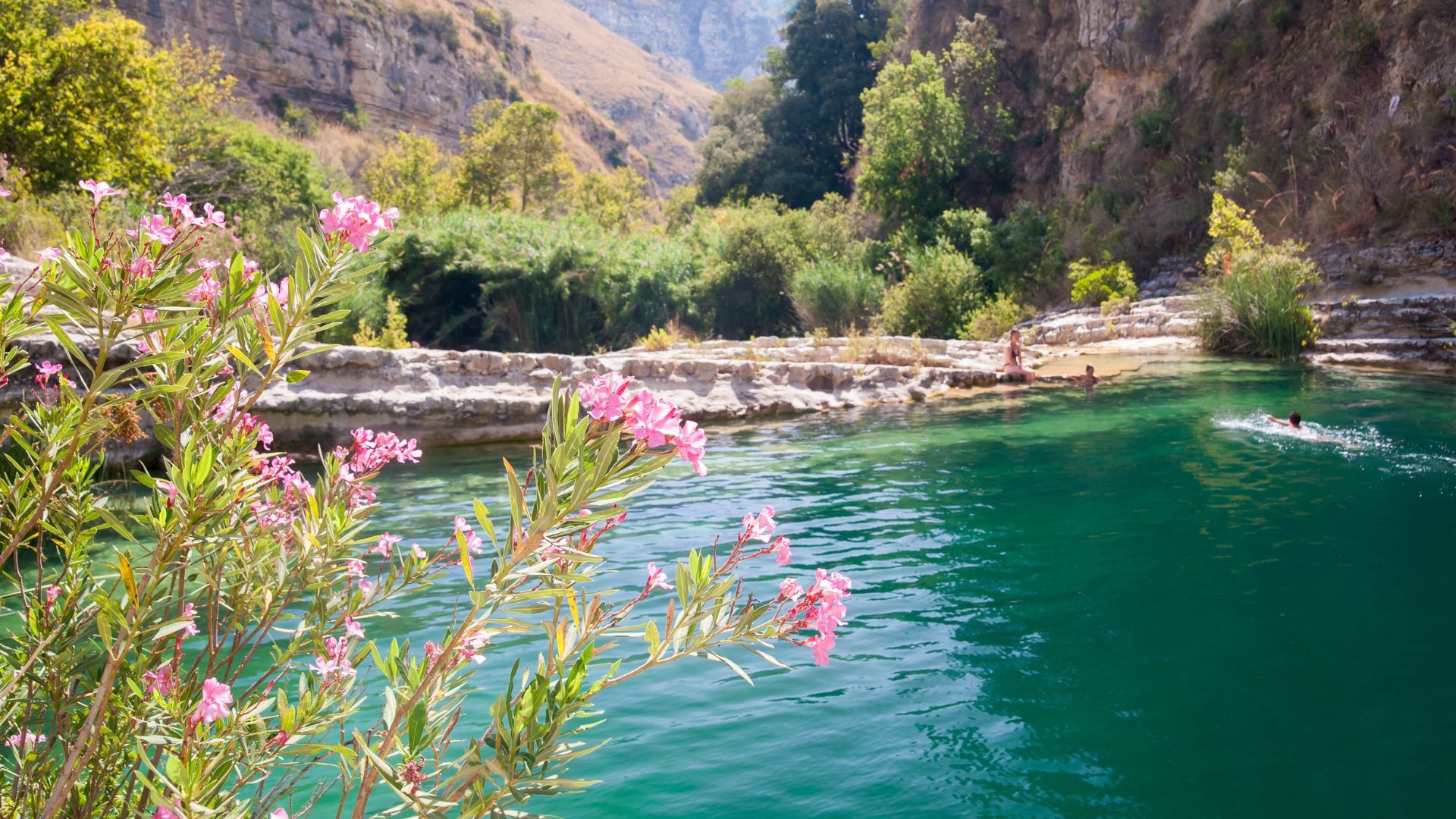 Trekking Cavagrande: natura, canyon e laghetti in Sicilia